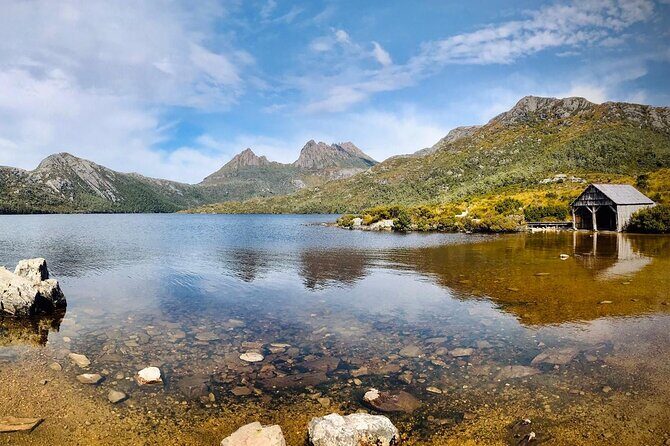 6-Days Discovery Tour of Tasmania - Comfort Style - Cradle Mountain and the Murals of Sheffield