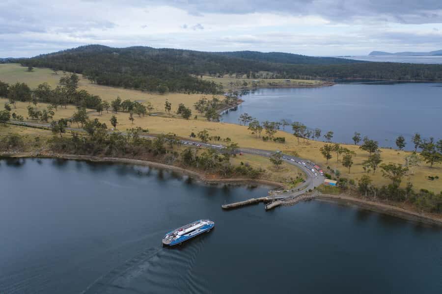 Hobart: Bruny Island Adventure: Hike, Highlights & Tastes - Trugannini Lookout and Two Tree Point: Views Plus Island Story